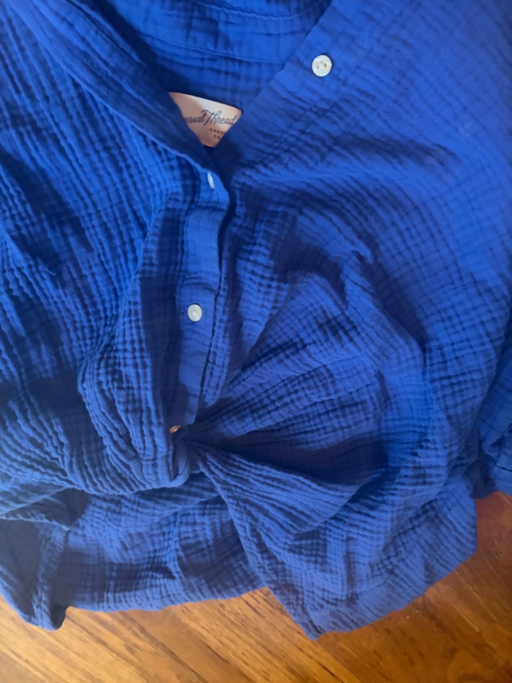 Universal Thread women’s Royal Blue & white Textured Button-Down Shirt